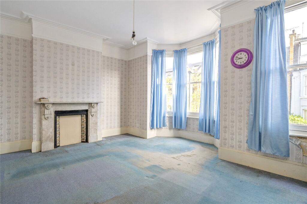 House in London - View 3