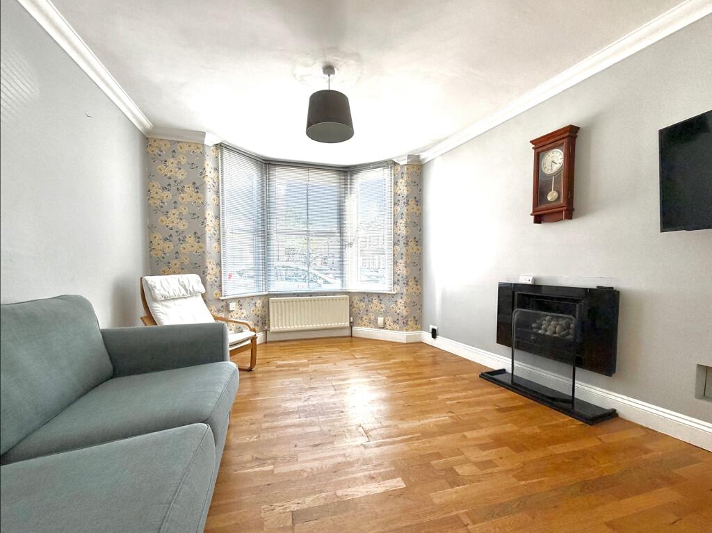 Jubilee Road, Watford, WD24 photo 3