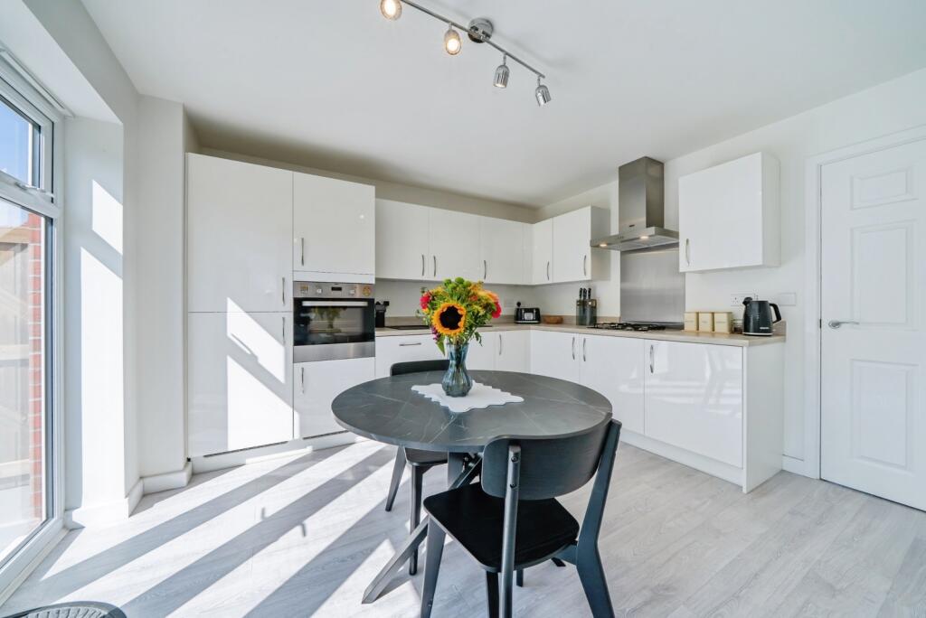 Abbotsley Road, Sandymoor, Cheshire, WA7 photo 2