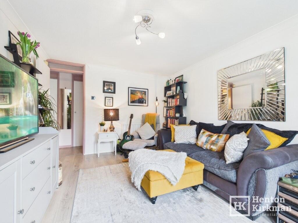 Apartment in Basildon, Queens Park, Billericay - More
