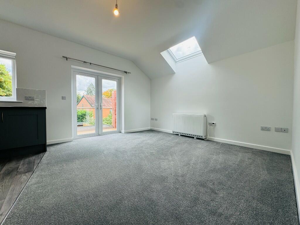Apartment in Southampton - View 4