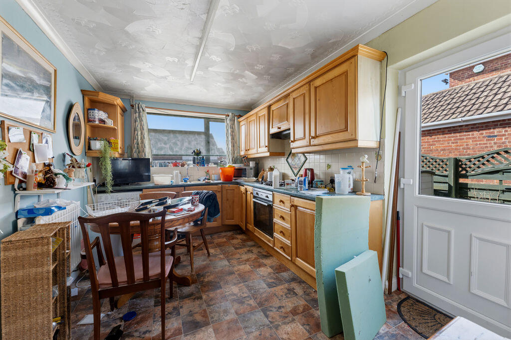 House in Doncaster, North East Lincolnshire - View 4