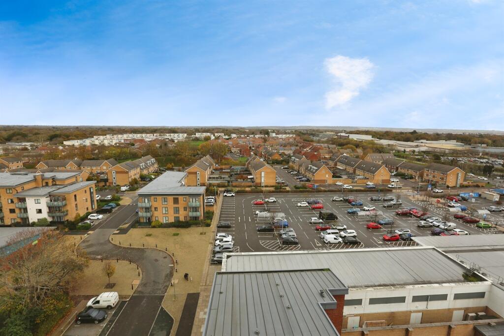 Apartment in Portsmouth - View 5