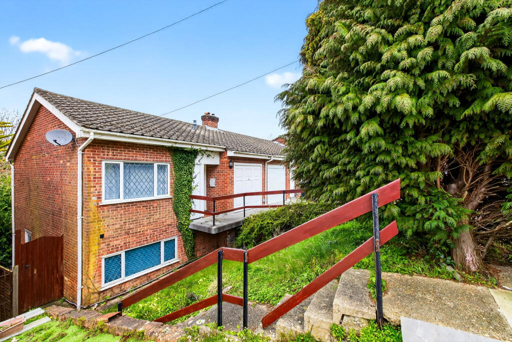 Main image of property: Mount Pleasant, Biggin Hill, Westerham, TN16