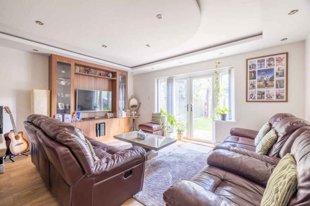 House in Southall - View 2