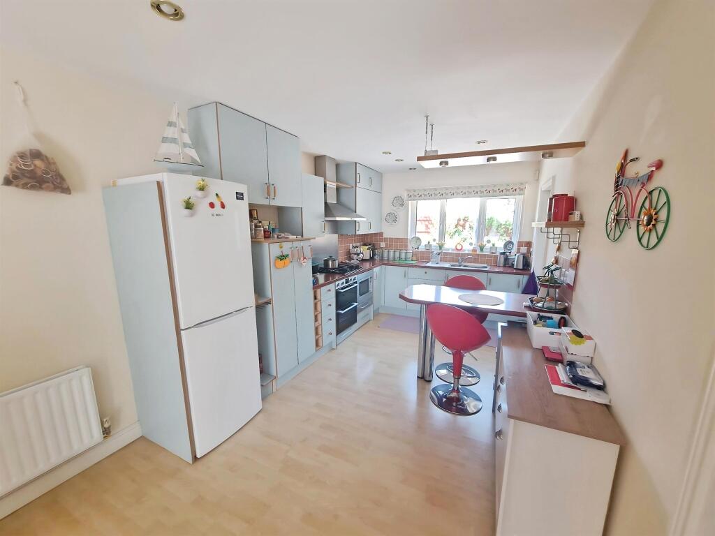 House in Peterborough, Hampton Hargate - View 4