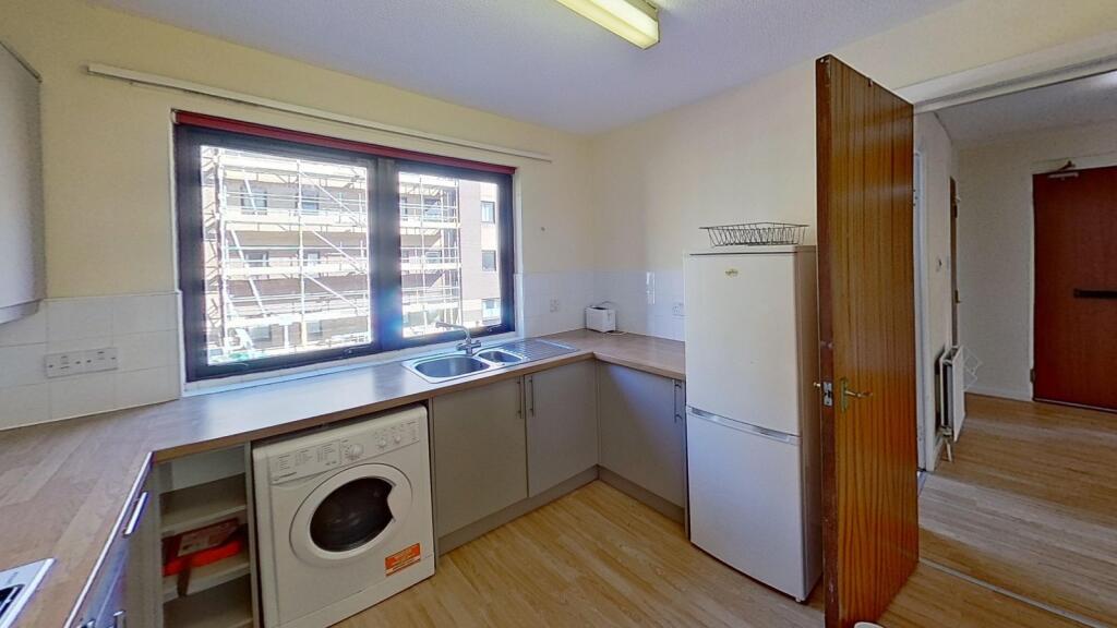 Apartment in Edinburgh, Sciennes - View 3