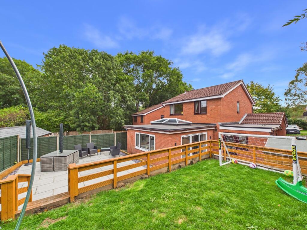 House in Worcester, Dines Green - View 5