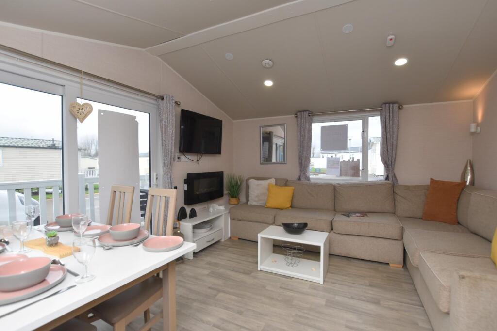 New Beach Holiday Park, Hythe Road, Dymchurch photo 5