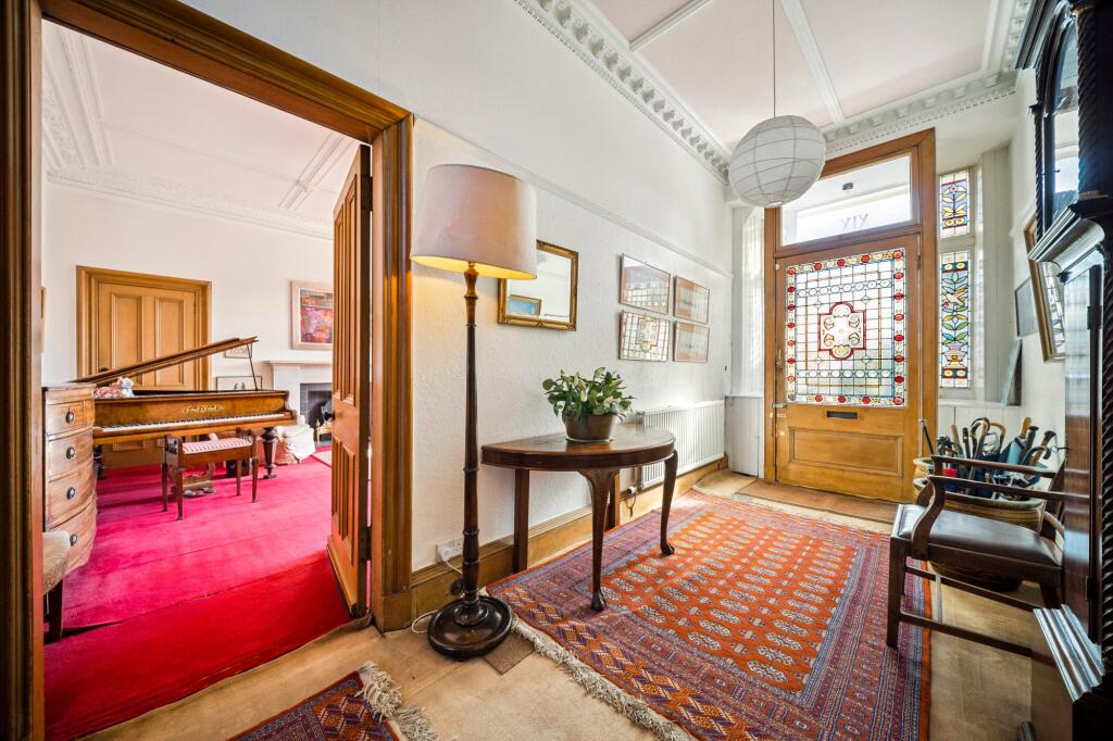 House in Edinburgh, Craigmillar Park, Newington - View 3