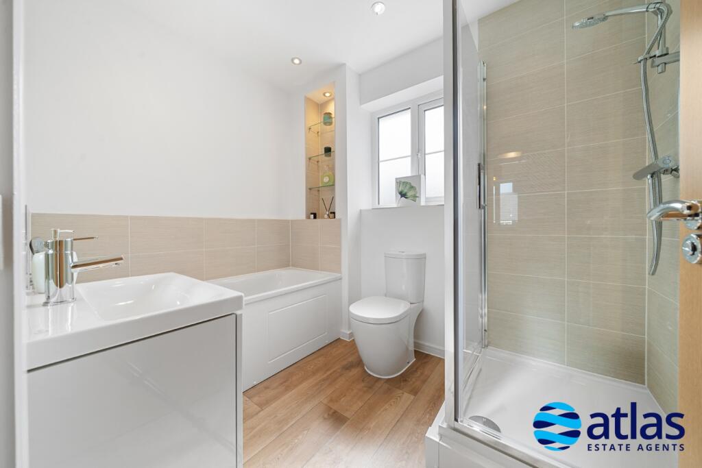 House in Knowsley, Liverpool City Region - View 4
