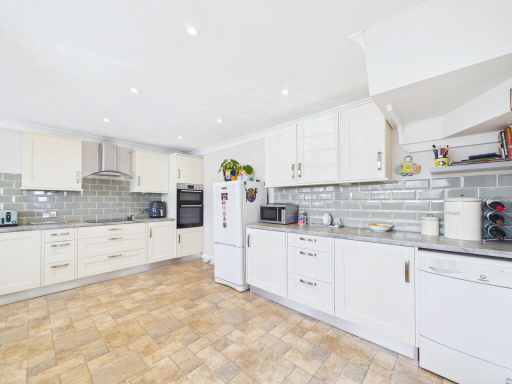 House in Torquay - More