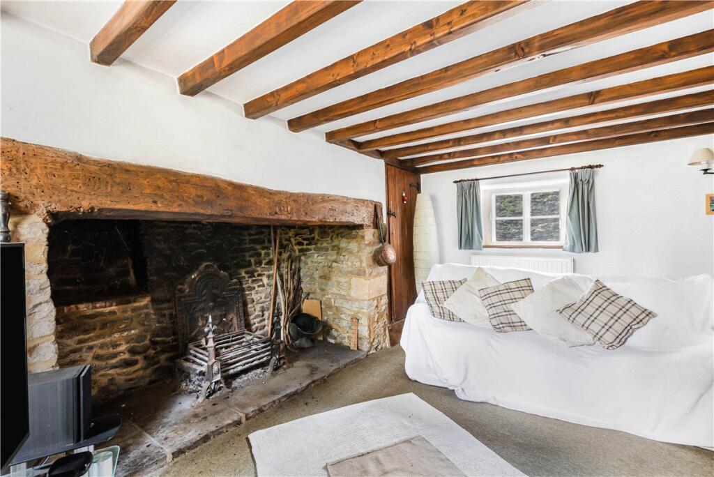 House in Swindon - View 5