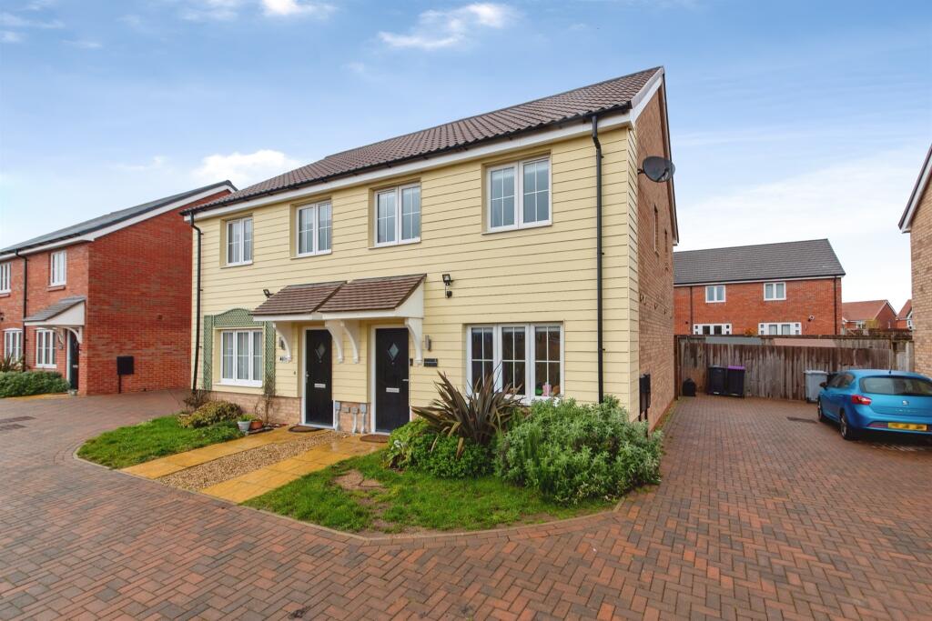 Main image of property: Craigmore Close, Bourne