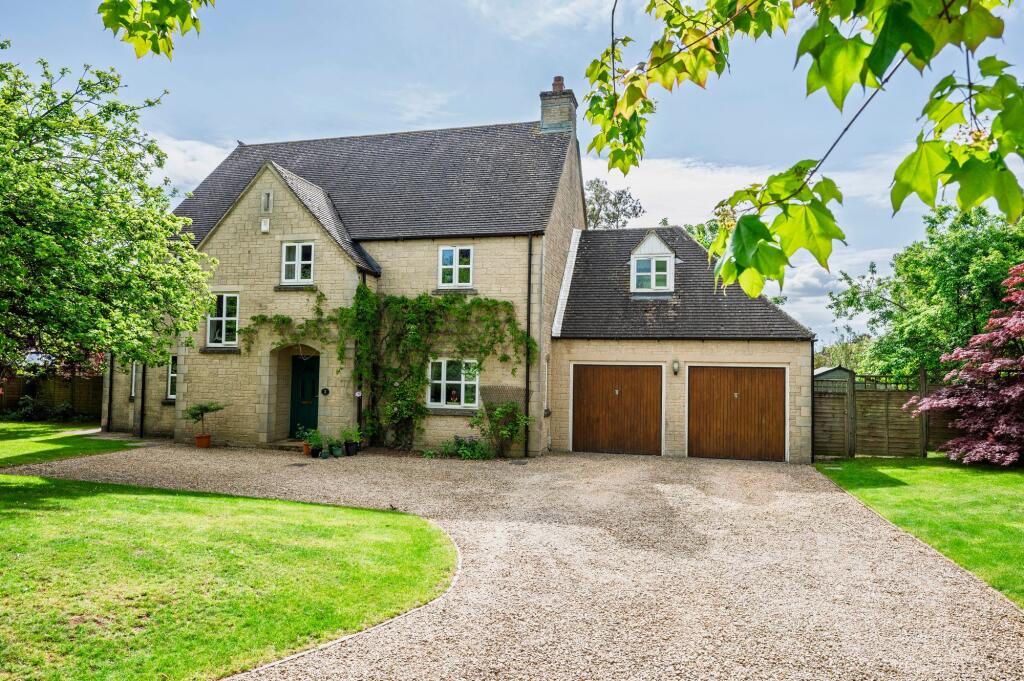 Main image of property: Harris Gardens, Upper Rissington, GL54