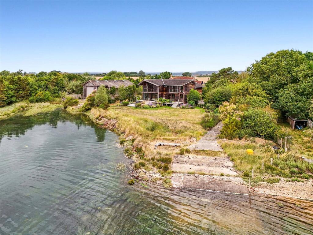 Main image of property: Smugglers Lane, Bosham, West Sussex, PO18