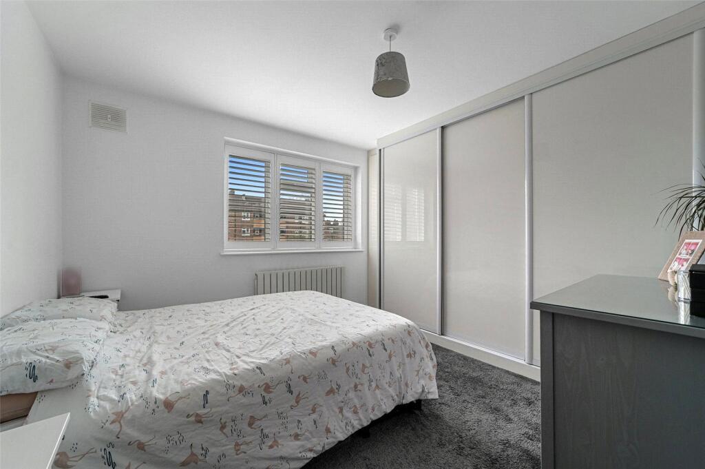 Apartment in London - More