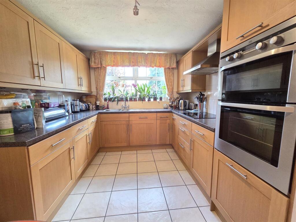 Santa Maria Way, Stourport-On-Severn - Widok 6