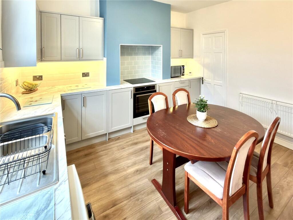 Park Hill, Darfield, Barnsley, South Yorkshire, S73 photo 4