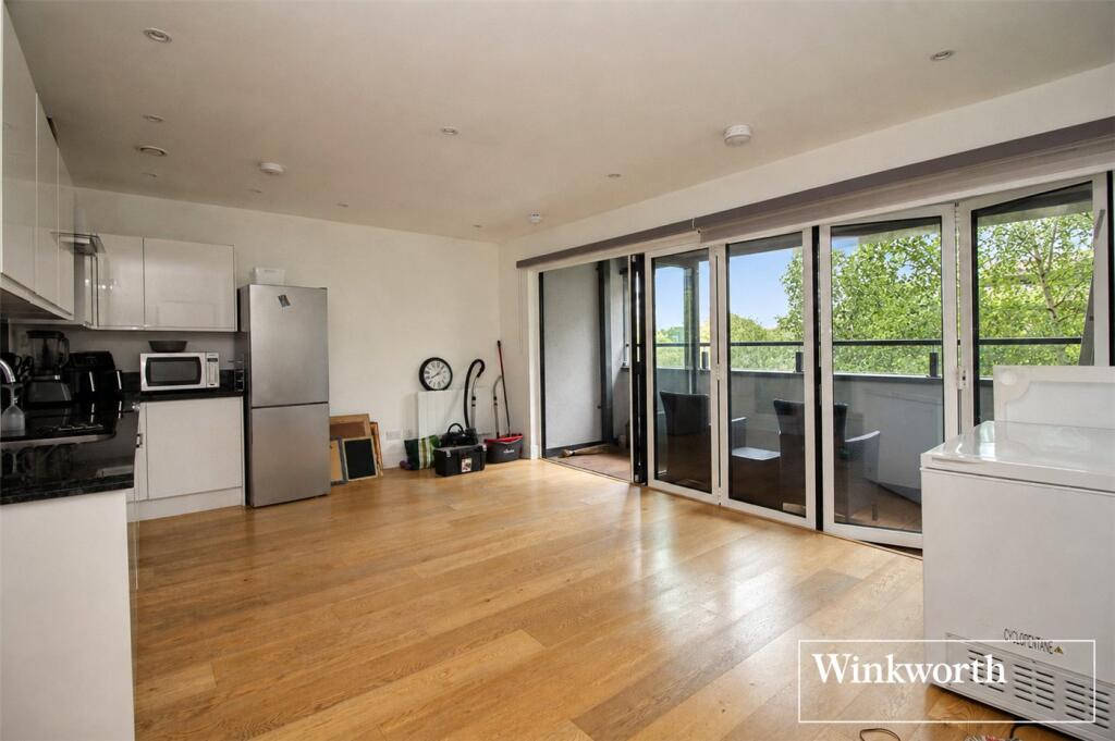 Apartment in Watford - View 4