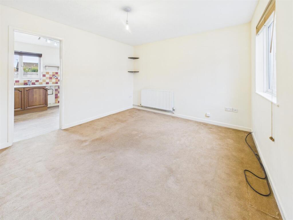 House in Swindon - View 4