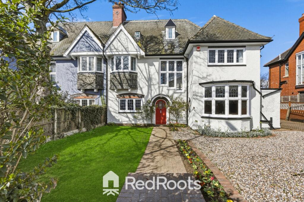 Main image of property: Thorne Road, Doncaster, South Yorkshire, DN2 5BH