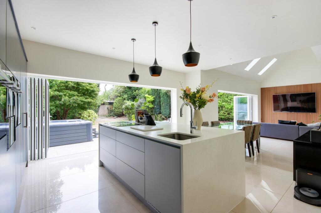 House in Tonbridge - View 3