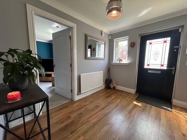 House in Bridge of Weir, Ranfurly, Renfrewshire - View 2