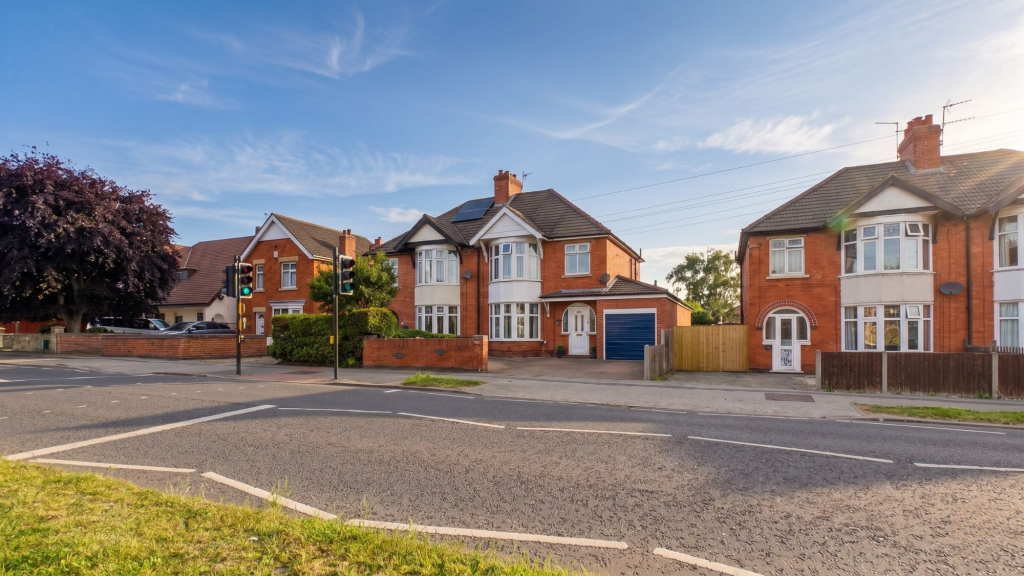 Main image of property: Boultham Park Road, Lincoln, LN6