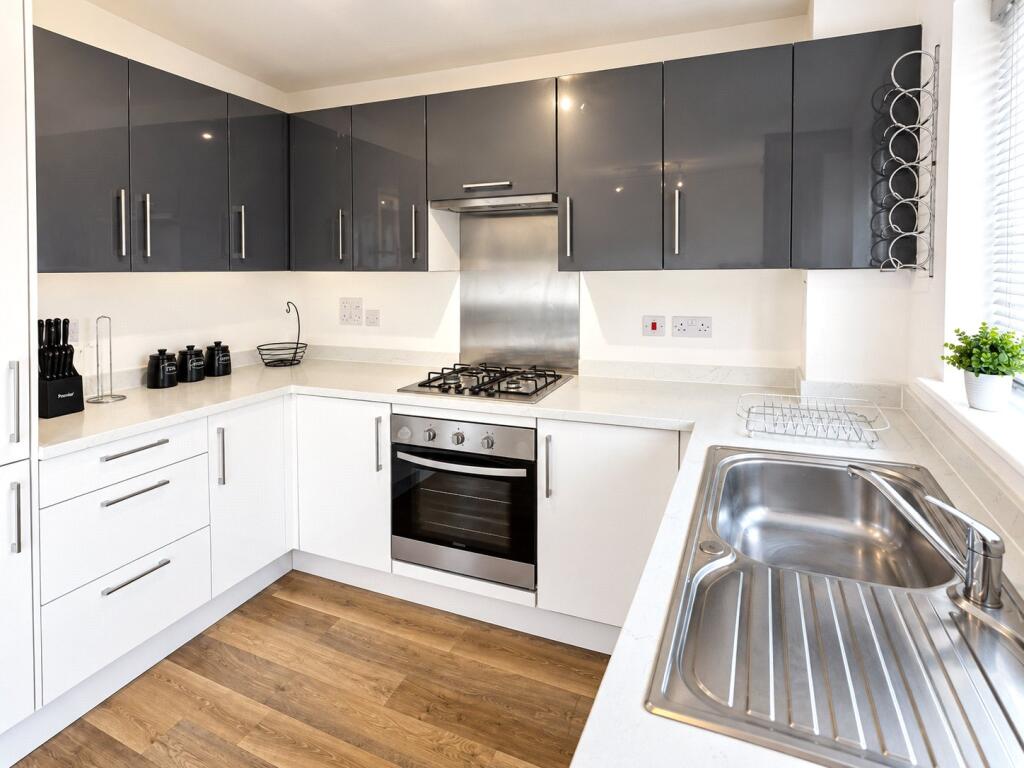 Darwin Avenue, Dartford, Kent, DA1 - More