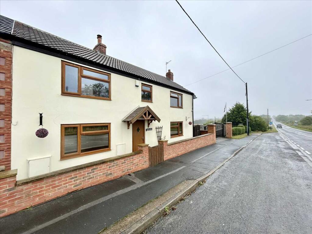 Main image of property: The Lilacs, Melton Road, Wrawby