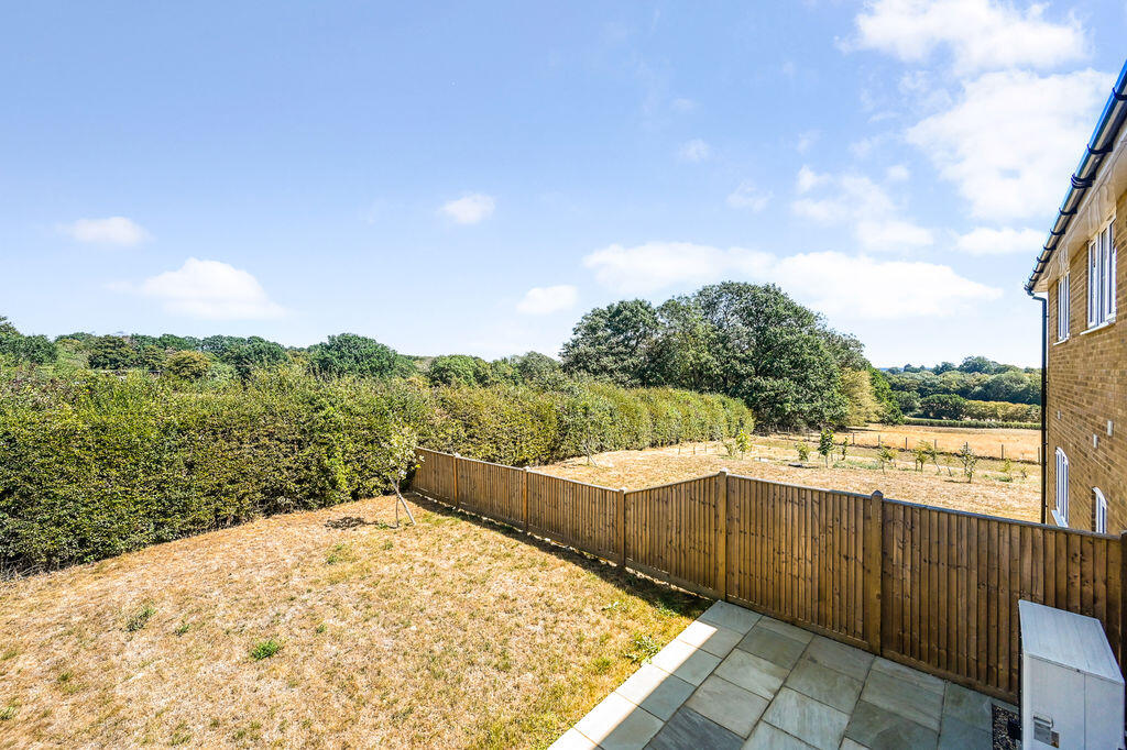 House in Tonbridge - More