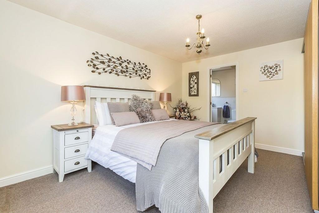 House in Wyre, Claughton - More