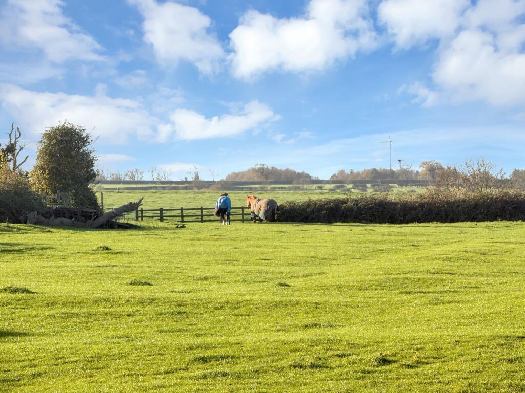 Pebble Yard, Great Dalby, LE14 photo 2