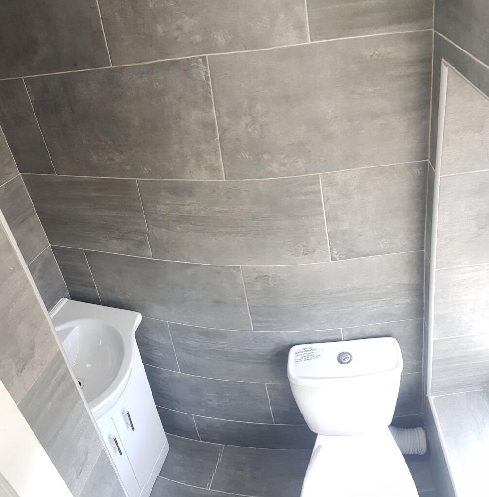 Apartment in Manchester, Ladybarn, Fallowfield - View 5