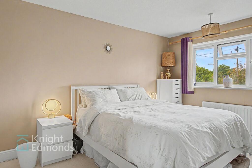 House in Maidstone, Broomfield and Kingswood - More