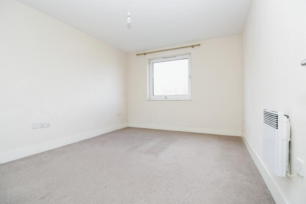 Apartment in Cardiff - View 4