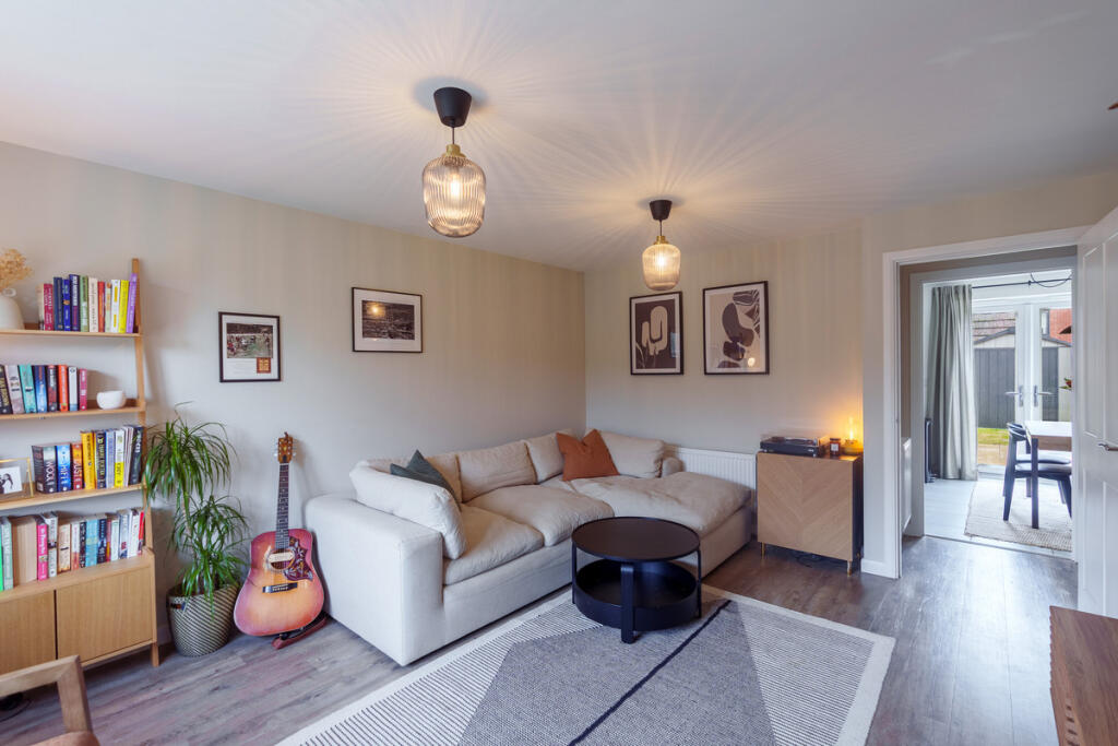 House in Milton Keynes, Fairfields - View 3