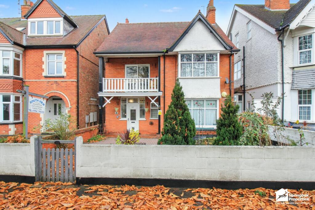 5-bed detached on Scarbrough Avenue, Skegness, Lincolnshire, £230,000