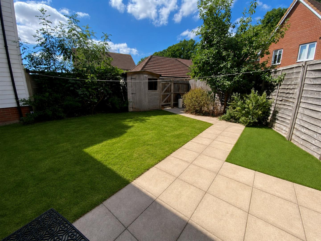 House in Basildon, Queens Park, Billericay - View 4