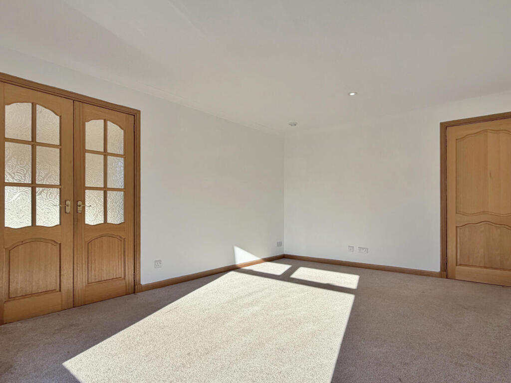 Golf View Crescent, New Elgin, Elgin photo 4
