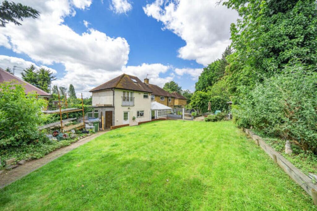 House in Dartford - View 2