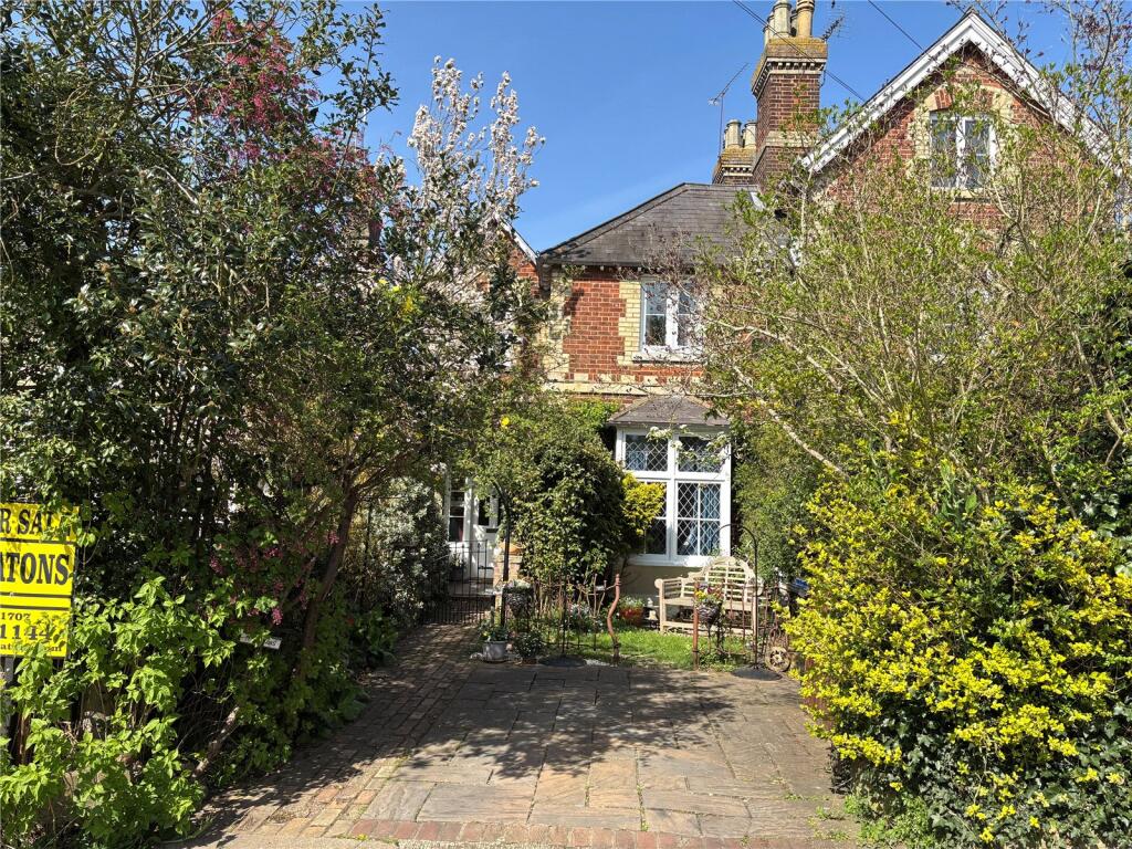 West End Lane, Essendon, Hertfordshire, AL9