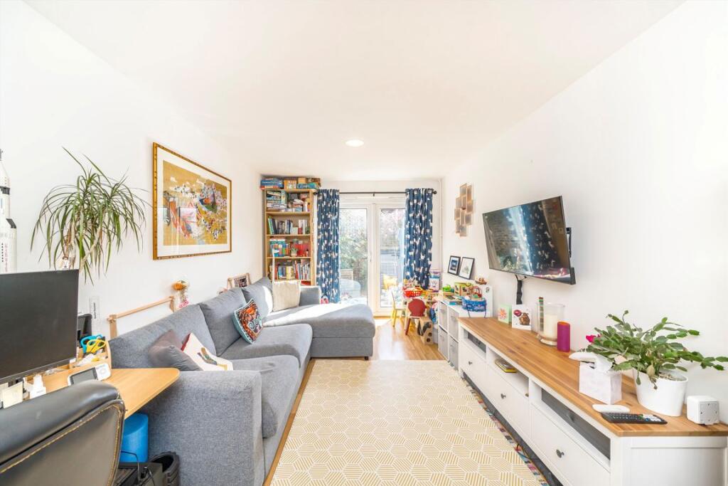 Main image of property: Evesham Walk, Oval