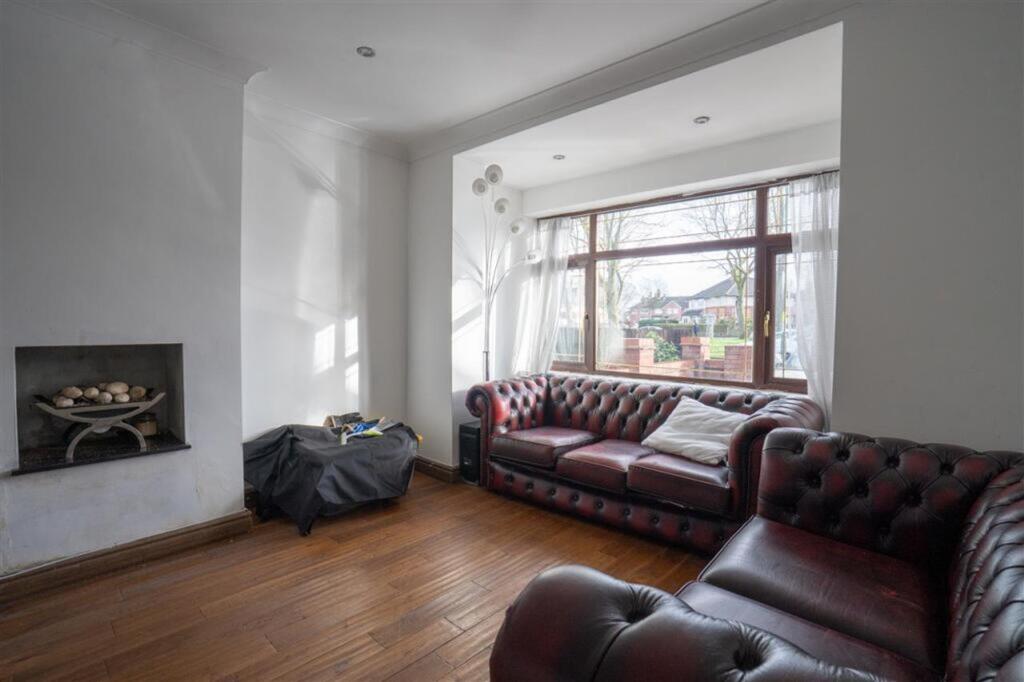 House in Birmingham, Acocks Green - View 2