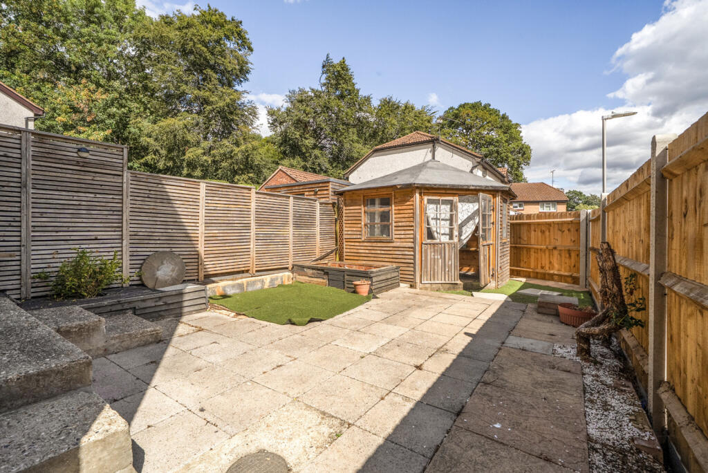 House in Reading - View 3