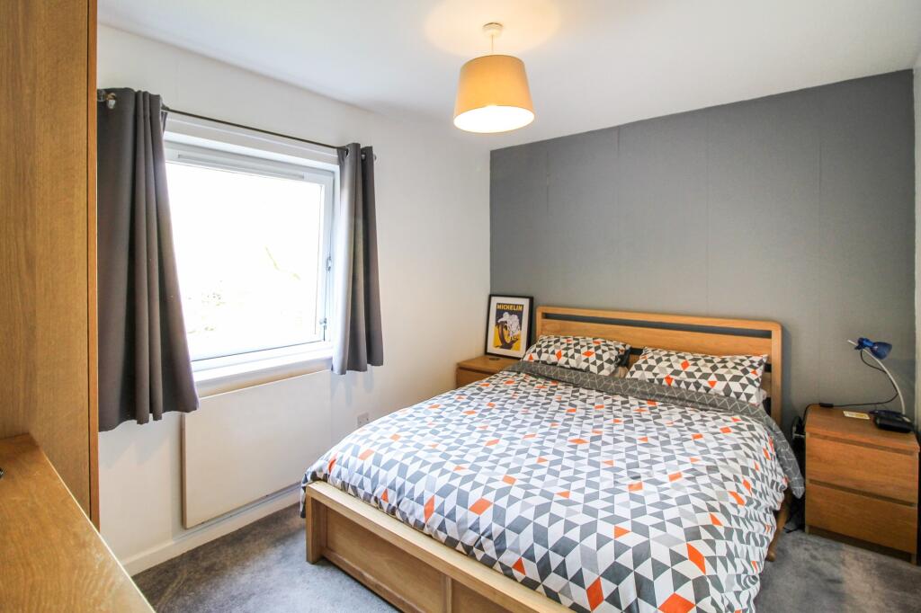 Apartment in Guildford - View 4