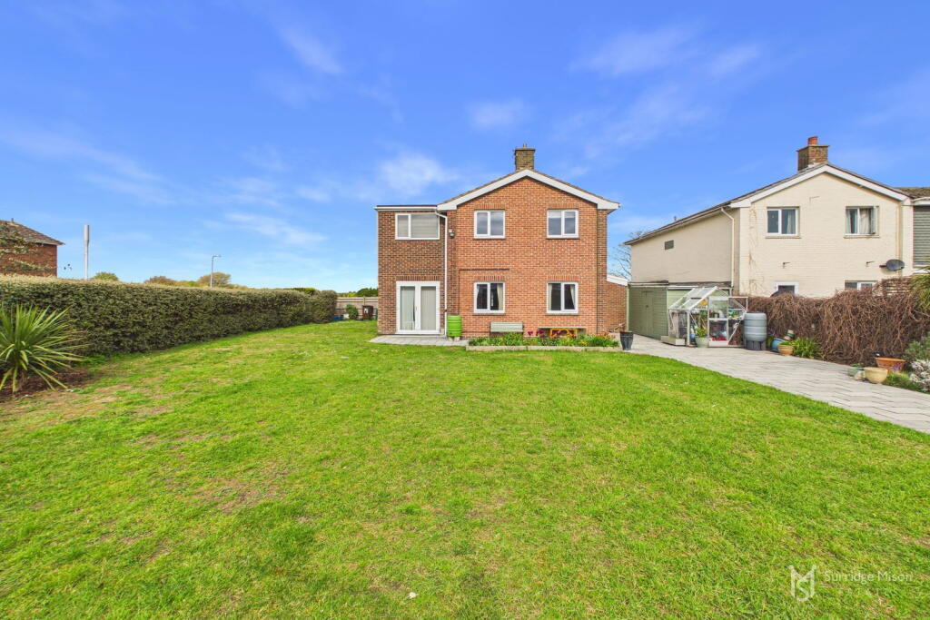 Eastbourne Road, Pevensey Bay, East Sussex, BN24 photo 4