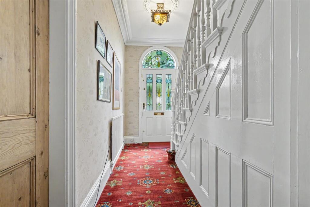 House in Nottingham - View 5