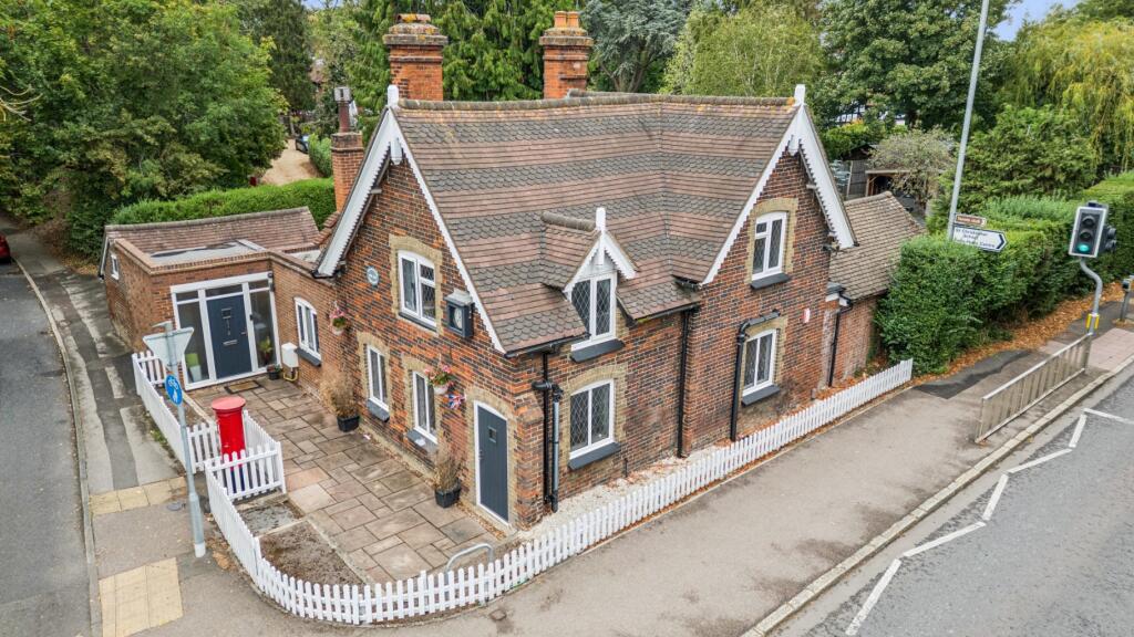 Main image of property: The Old Corner Post Office, Baldock Road